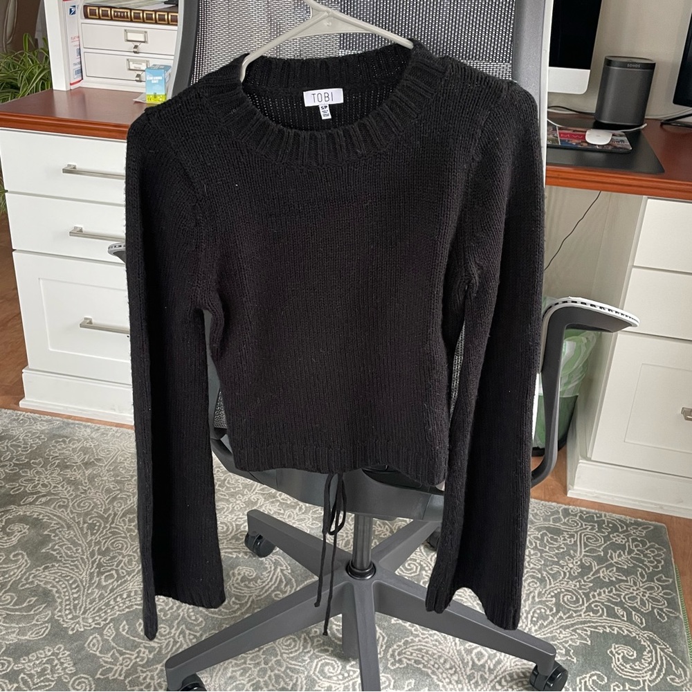 Black Knitted Sweater with laced back